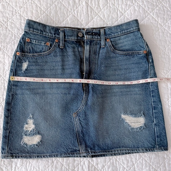 Levi’s Blue Mini Pencil Skirt with Distressed Denim - Picture 7 of 10
